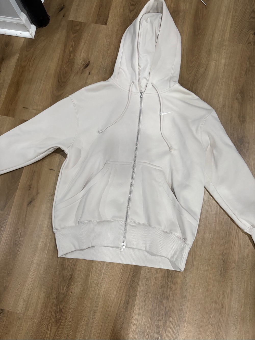 Nike Cream Full-Zip Hoodie with Subtle Swoosh